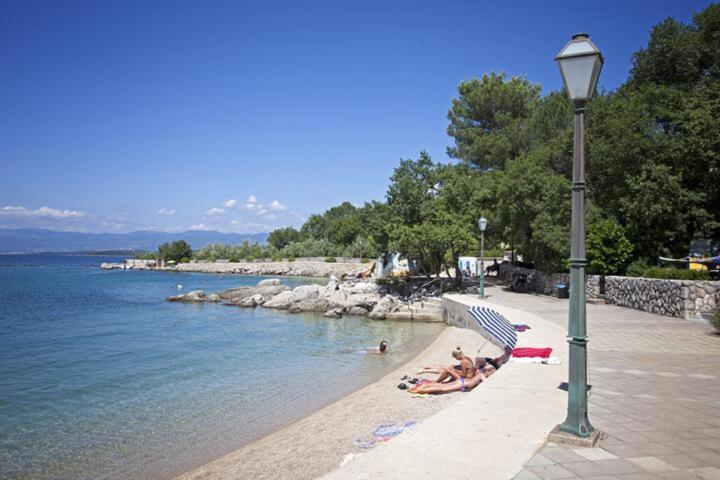 Apartman Iva - Vantacici Esterno foto